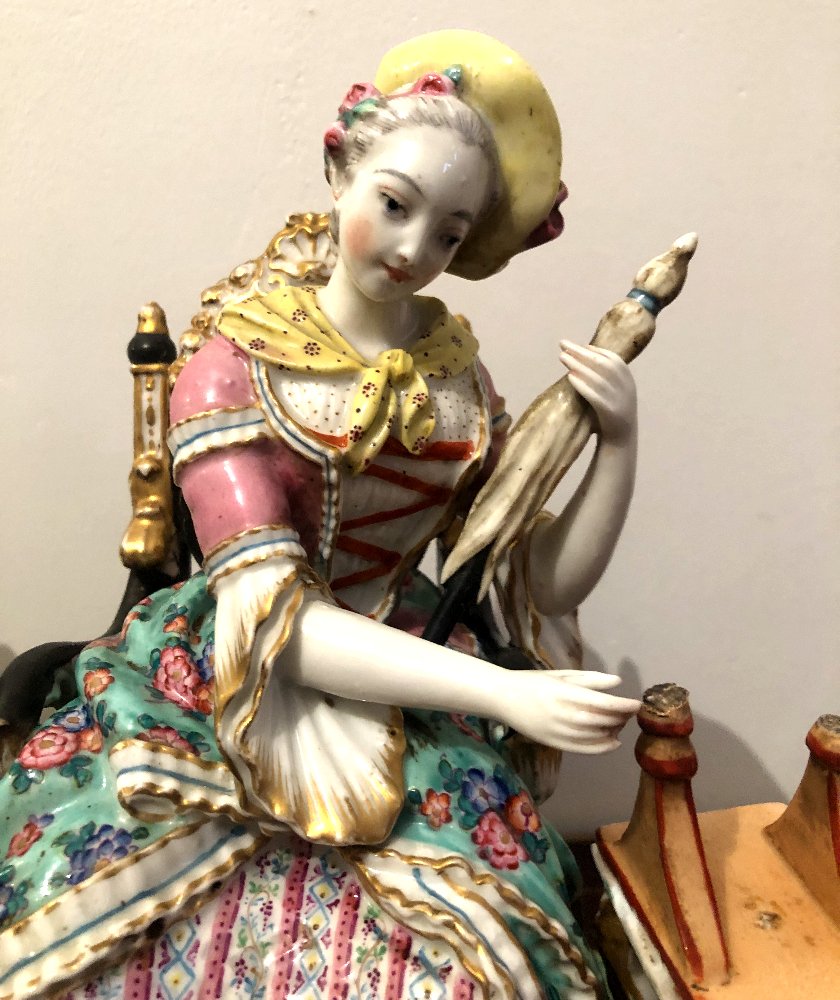 Femmes au salon début XIX Porcelaine de Meissen -photo-2