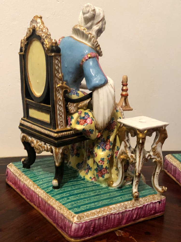 Femmes au salon début XIX Porcelaine de Meissen -photo-4