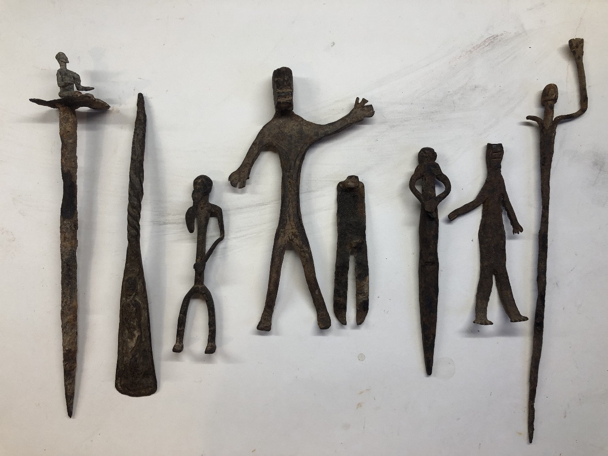 Série de huit figures Dogon anthropomorphes XIX et XX-photo-6