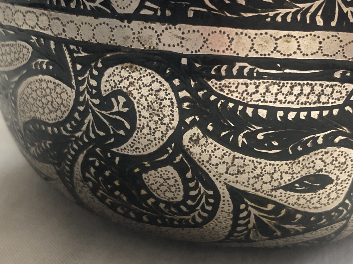 Silver-inlaid Bidri Bowl XIX Islamic India-photo-2