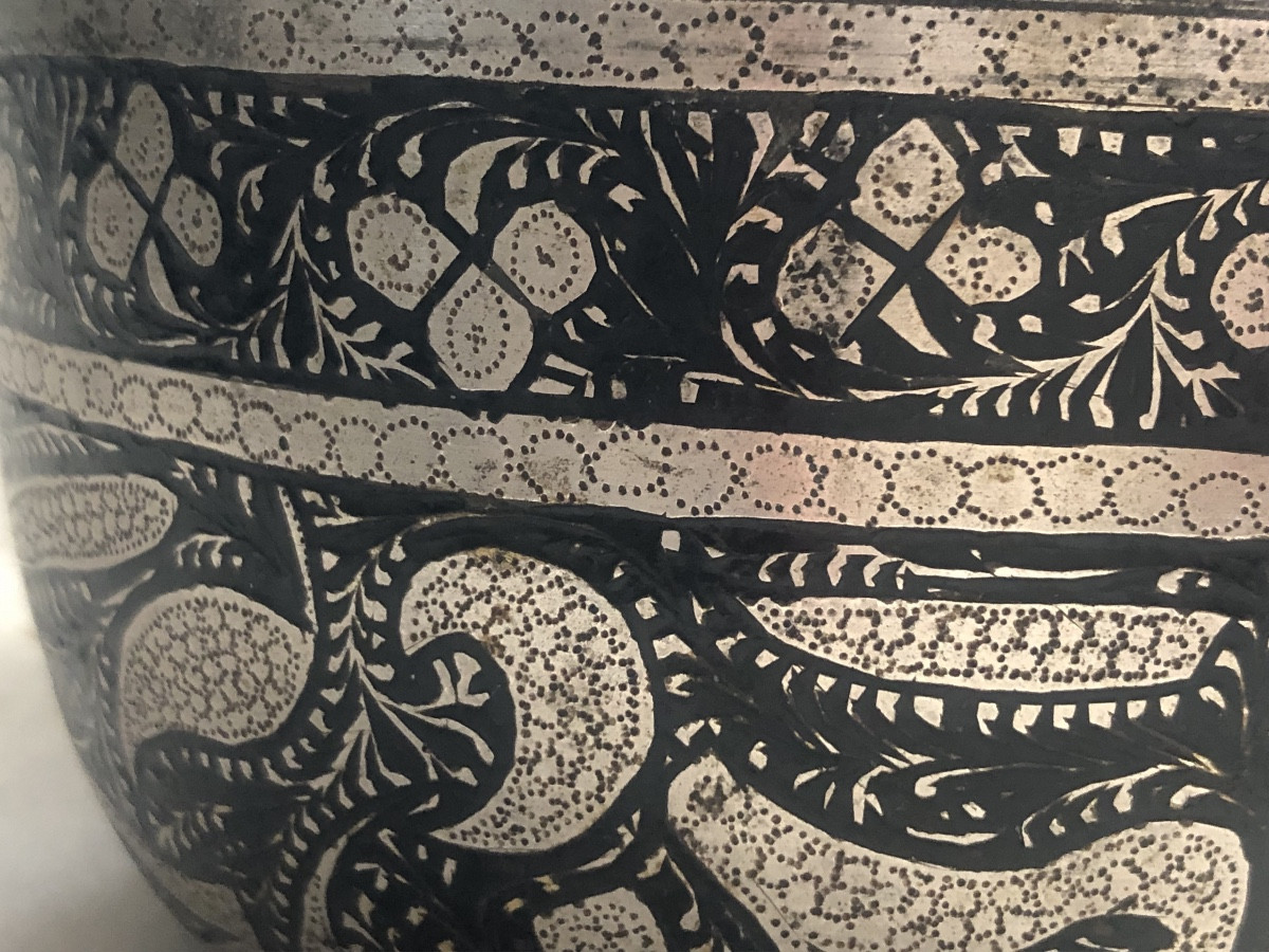 Silver-inlaid Bidri Bowl XIX Islamic India-photo-3