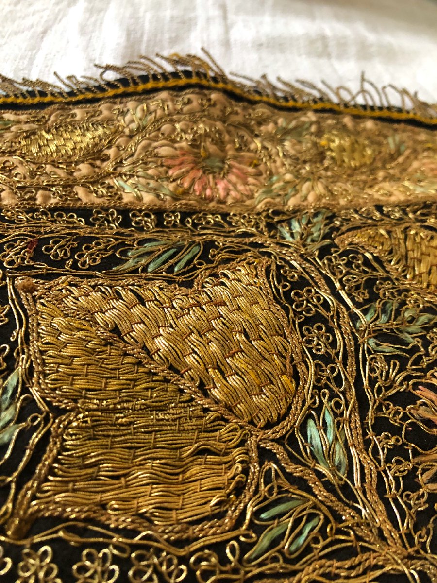 Pair Of Perso-indian Gilt- Embroidered Textile Panels, Early XXth Century-photo-3
