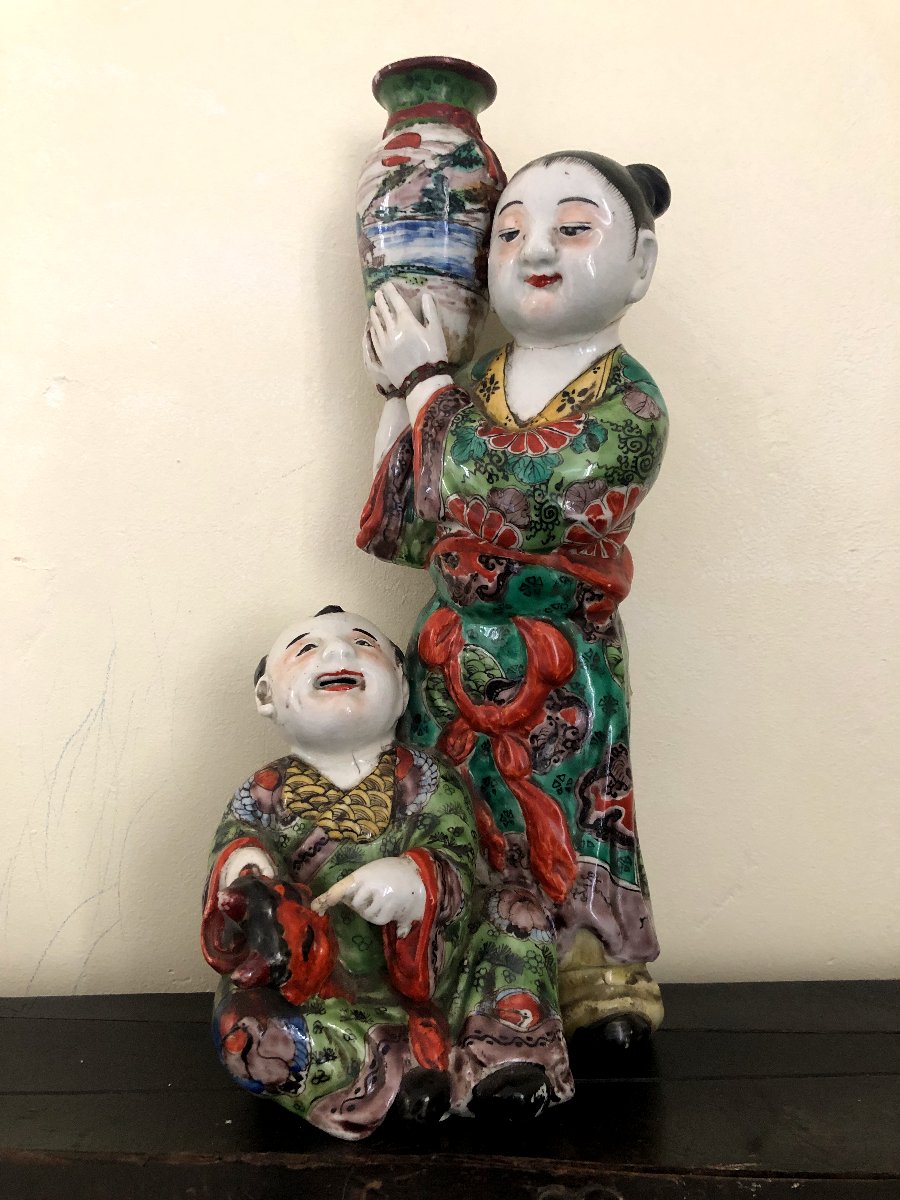 Woman And Child, Painted On Kutani Earthenware, Japan, Meiji Period (1868–1912)
