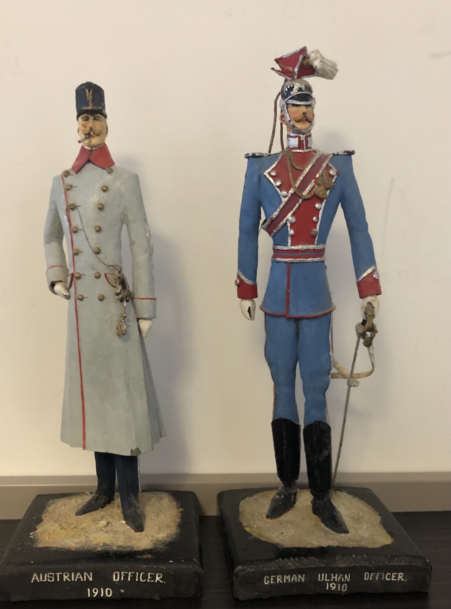 Paire de figurines de Collection Militaire 1910