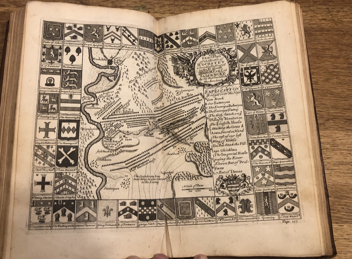 Histoire Complète de la Récente Guerre  aux Pays Bas, 1713 de Thomas Brodrick en Deux Volumes-photo-1