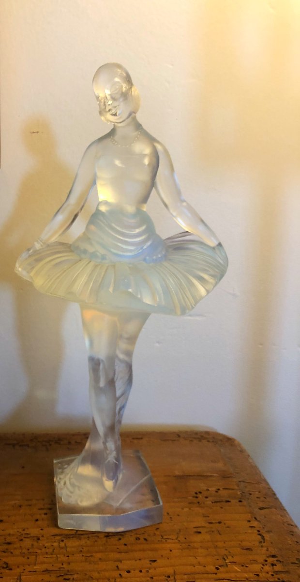 Portrait Of The Russian Ballet Dancer Anna Pavlova, Glass By Marius Ernest Sabino, Circa 1950