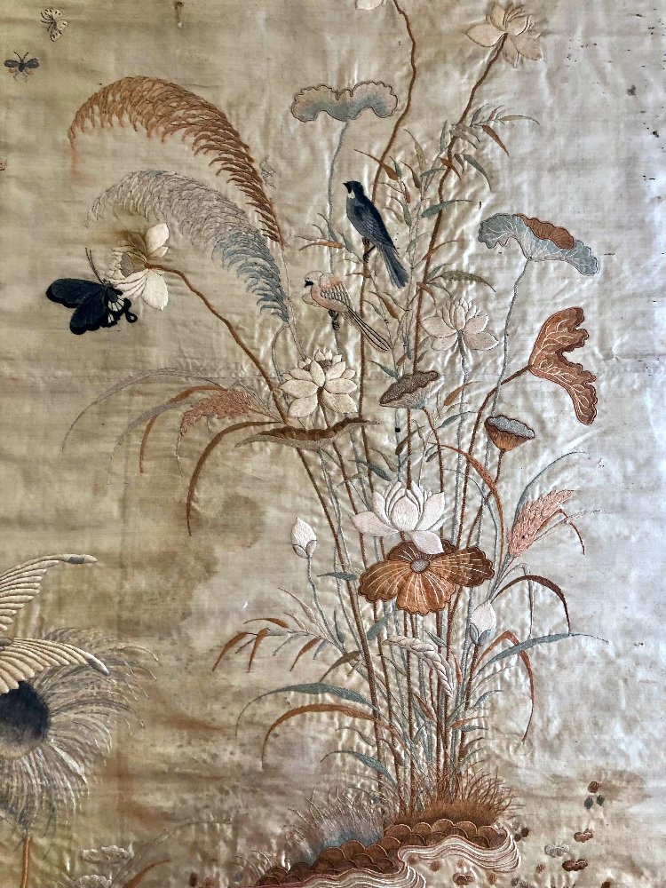 19th-century Chinese Embroidered Silk With Cranes And Flowers-photo-4