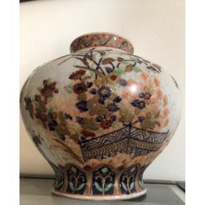 Meiji 19th Century Japanese Vase