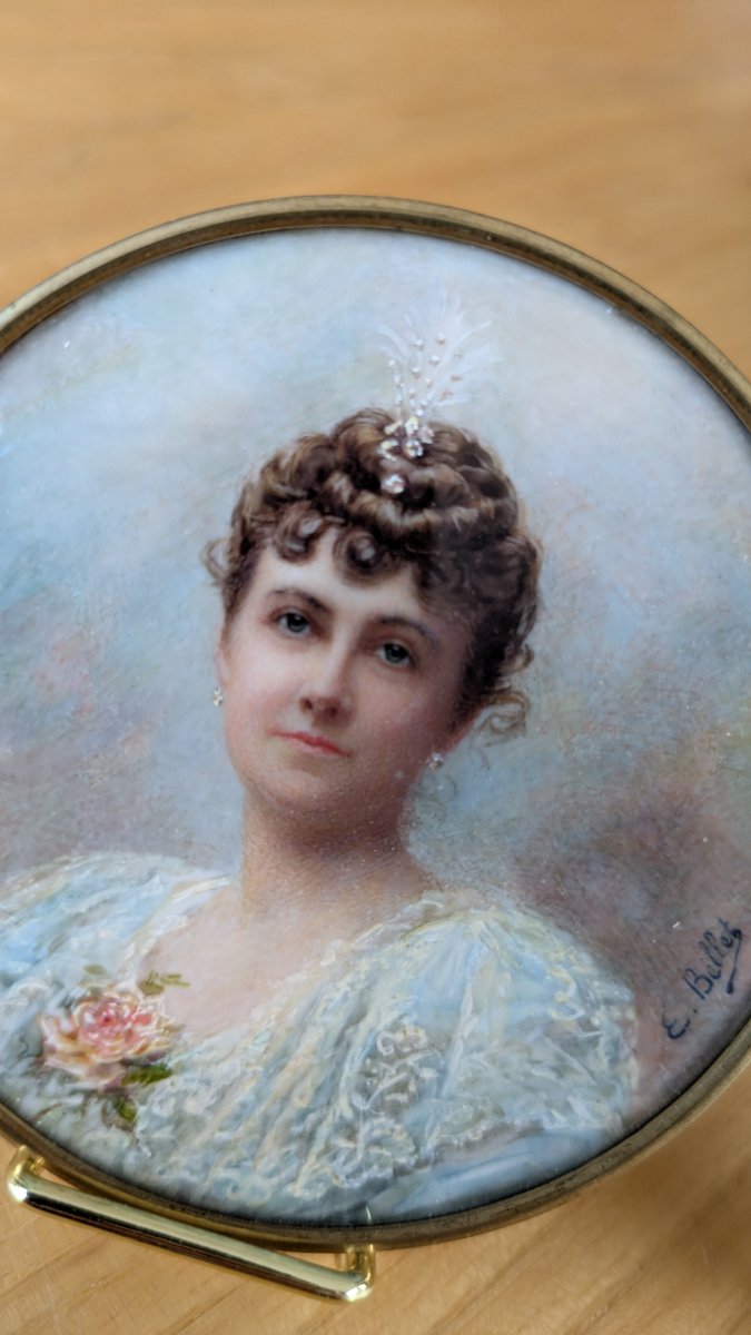 Paire de médaillons portraits sur ivoire, signés E. Bellet-photo-2