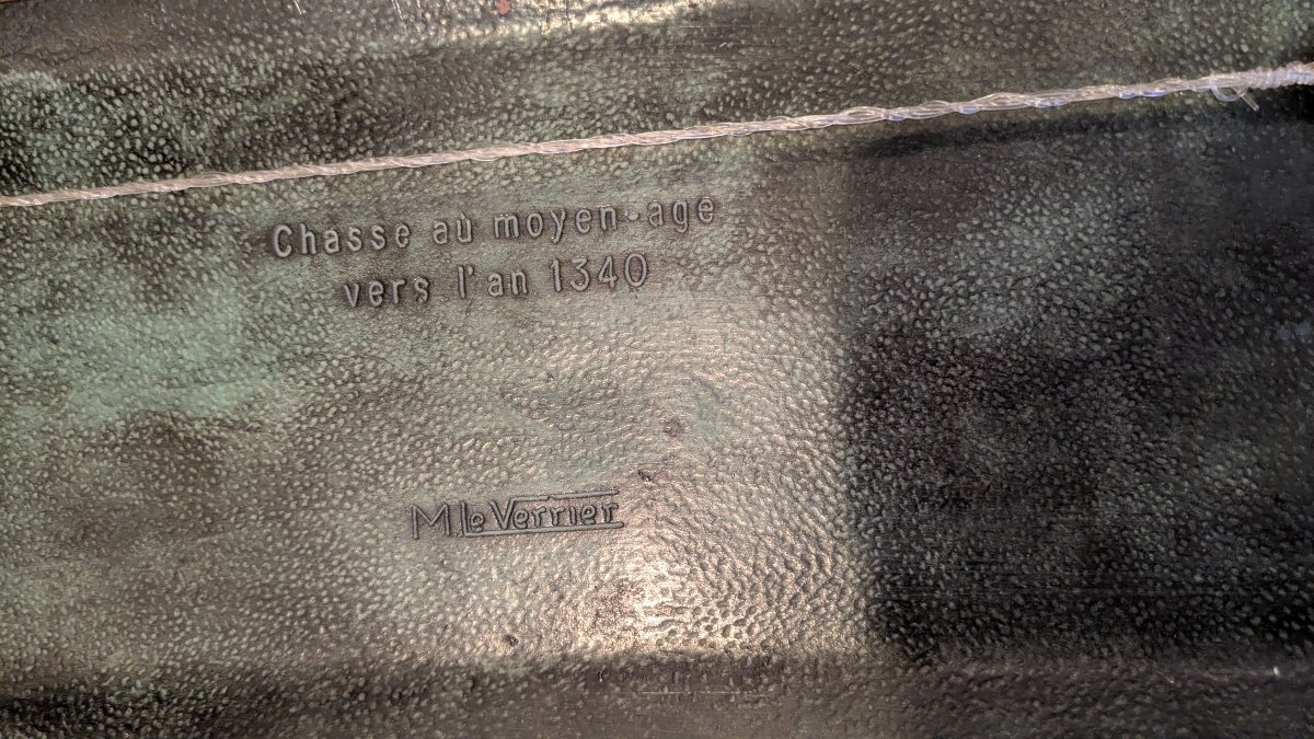 ■ Max Le Verrier (1891-1973) – Plaque murale en bronze « Chasse au Moyen Âge vers l'an 1340 »-photo-4