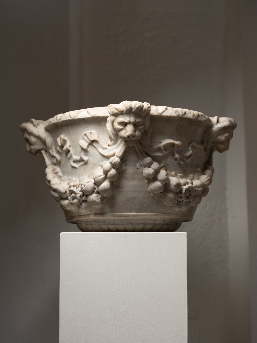 Basin With Lion Heads – Italy, 15th Century-photo-3