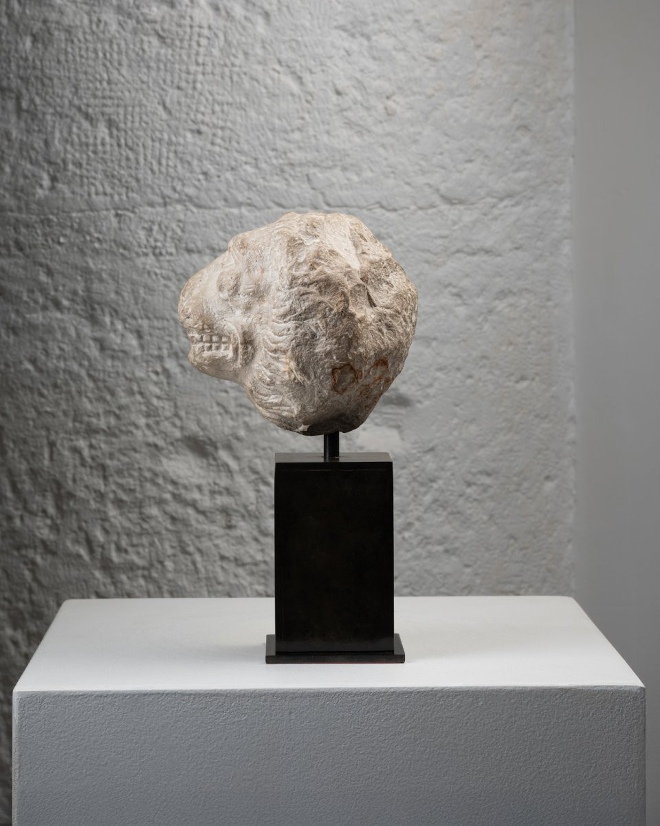 Small Marble Lion - Italy - 12th Century-photo-2