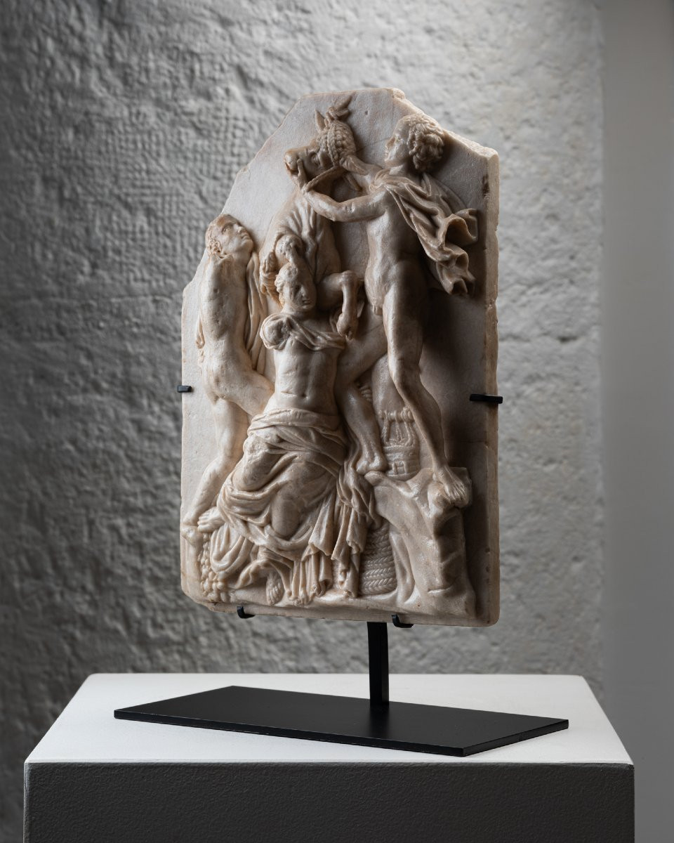 Bas relief représentant le Taureau Farnèse – Italie – XVIeme siècle-photo-1