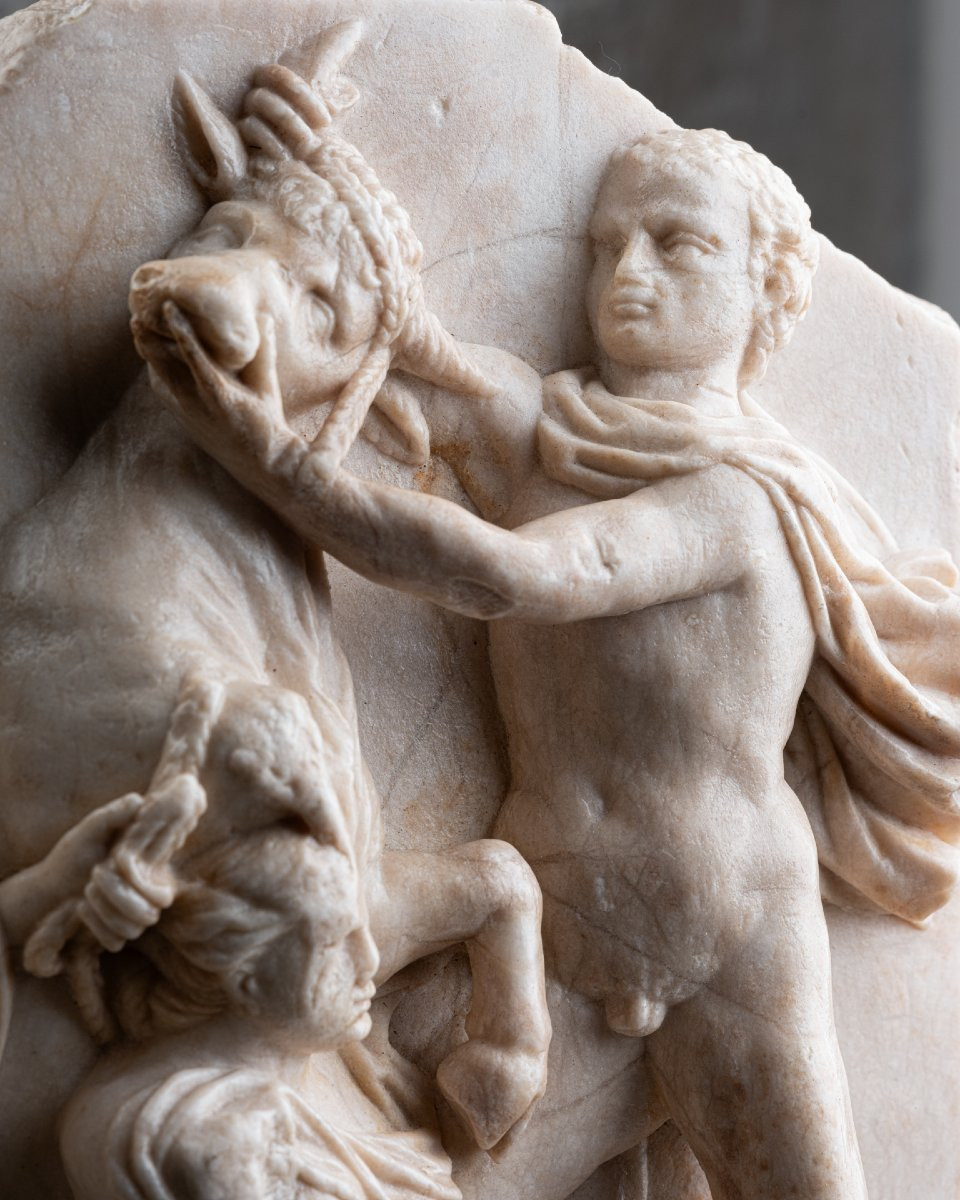 Bas relief représentant le Taureau Farnèse – Italie – XVIeme siècle-photo-5