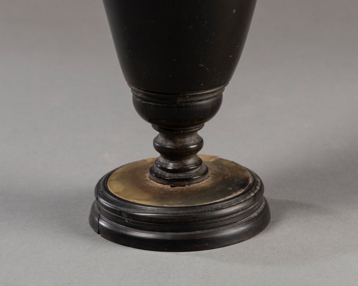 Cup On Foot In Horn - Germany - Circa 1700-photo-3