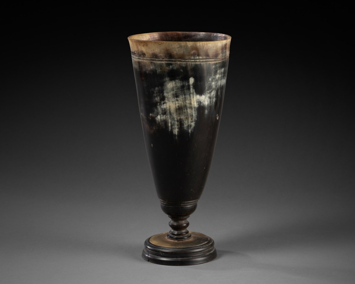 Cup On Foot In Horn - Germany - Circa 1700