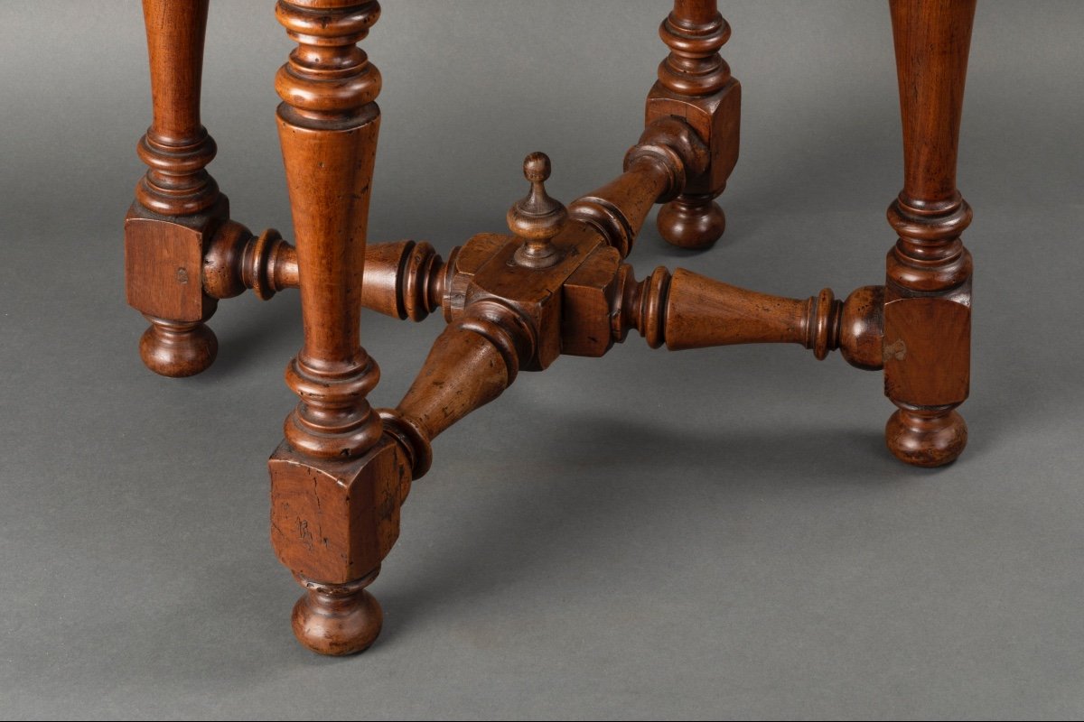 Pair Of Walnut Stools - Northern Italy - Second Half Of The 17th Century-photo-5