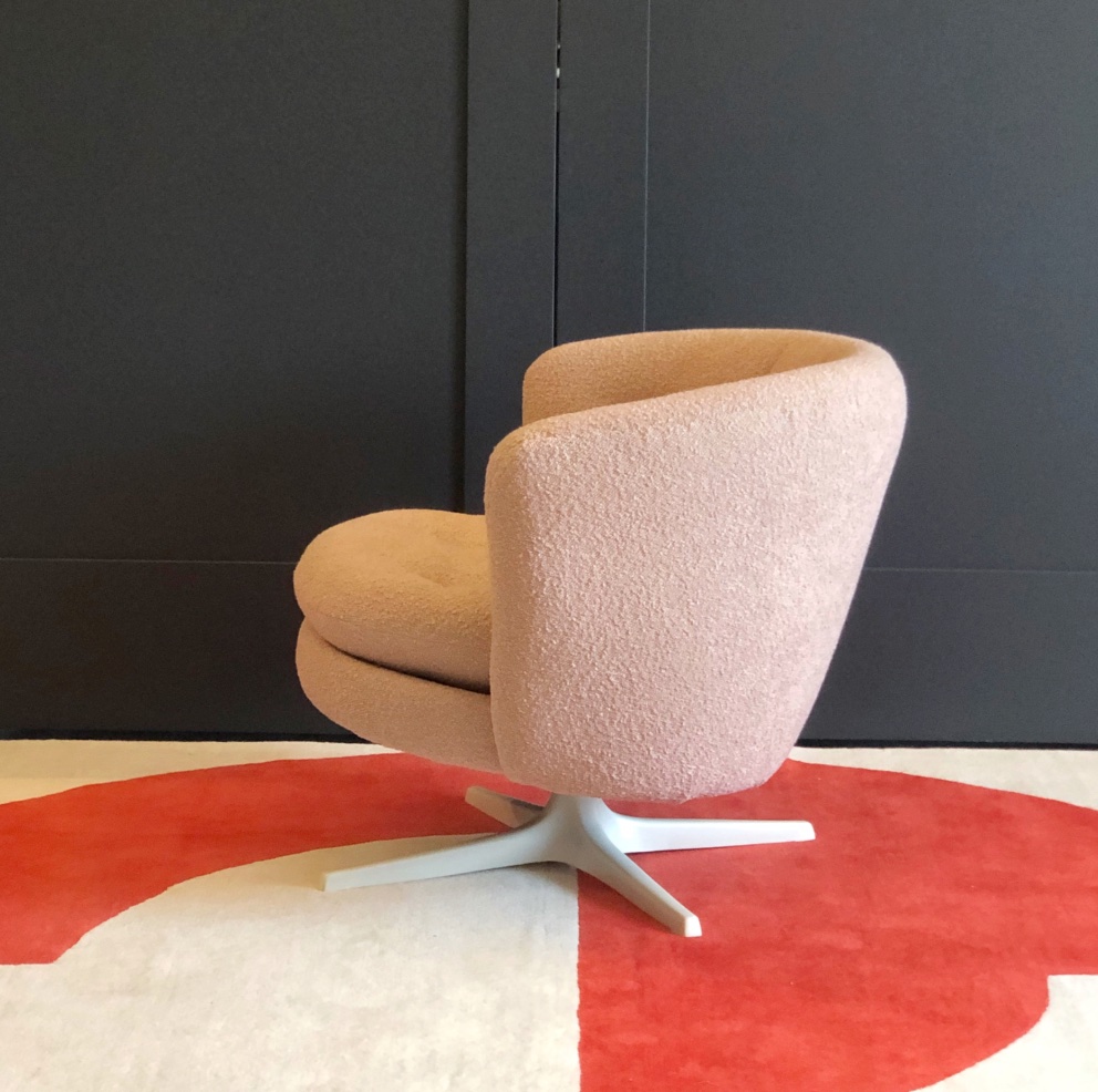 Grand fauteuil pivotant "Tarentella" des éditions Broderne Granstrands-photo-2