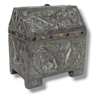 In The Taste Of Alfred Daguet, Neo-gothic Box Decorated With Fantastic Animals, Circa 1900
