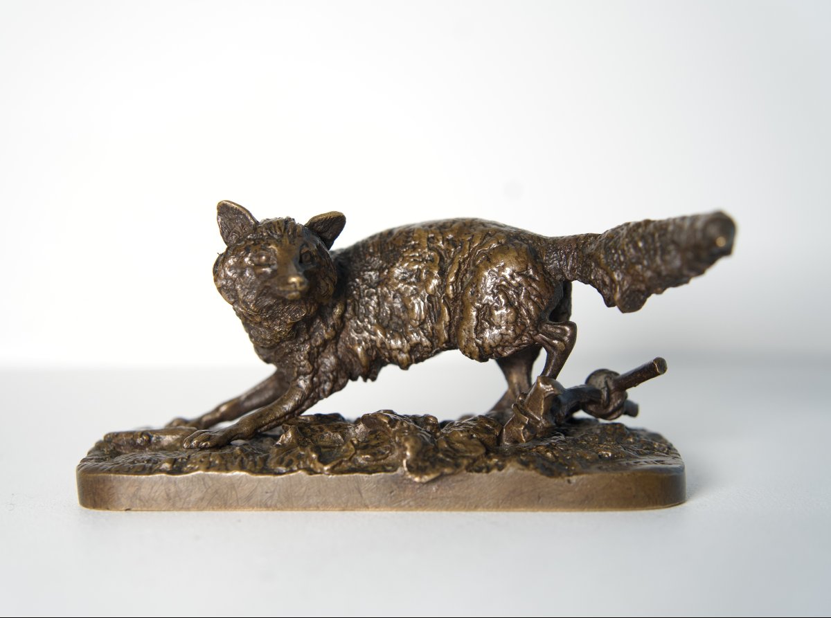 Fox At The Gate - Bronze Sculpture By Pierre-jules Mêne (1810–1879)