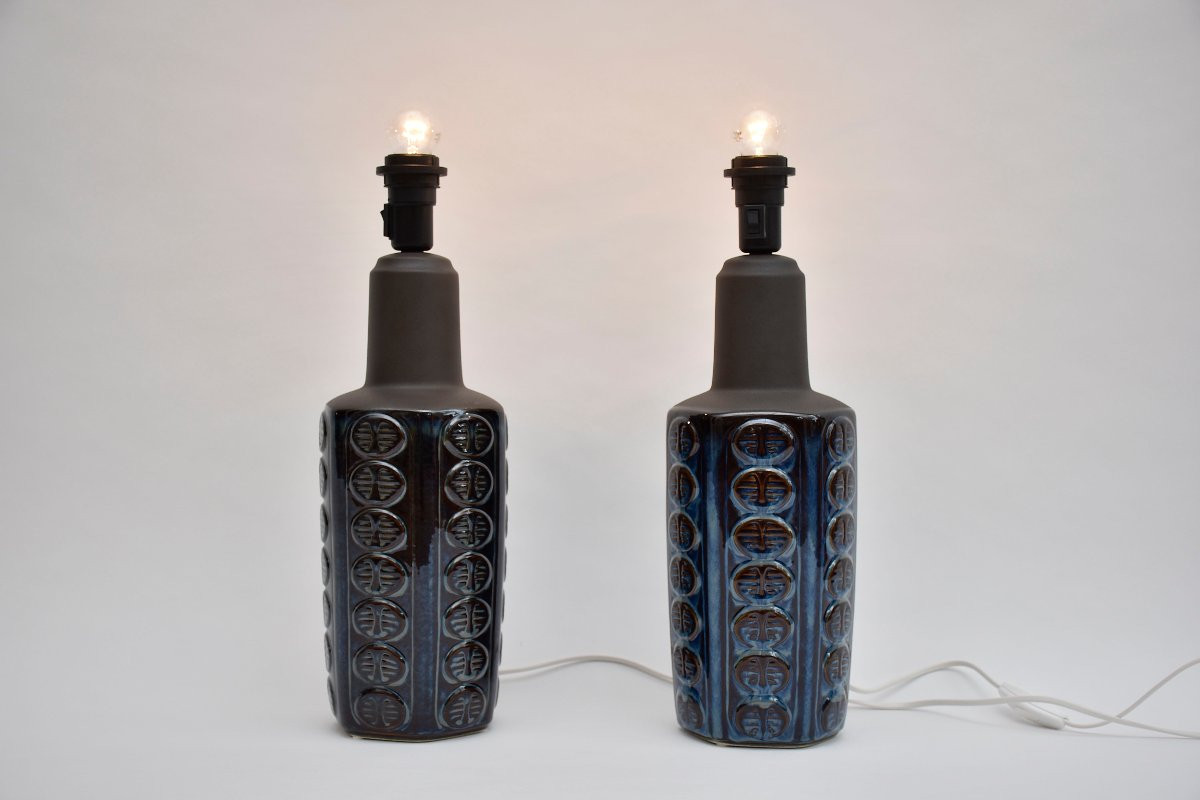  Une paire de lampes de table danoises en céramique bleue du milieu du siècle, signée-photo-5