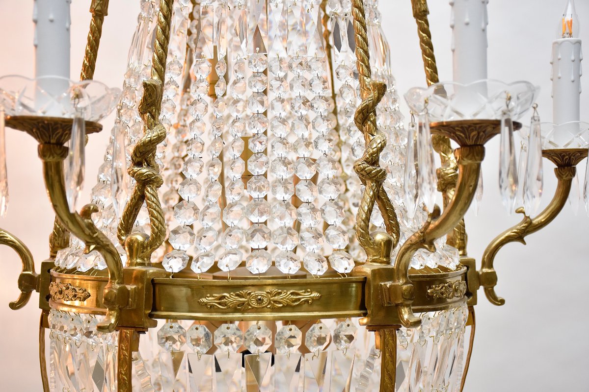 Une paire de lustres en cristal et bronze, de style Empire, vers 1910-photo-3