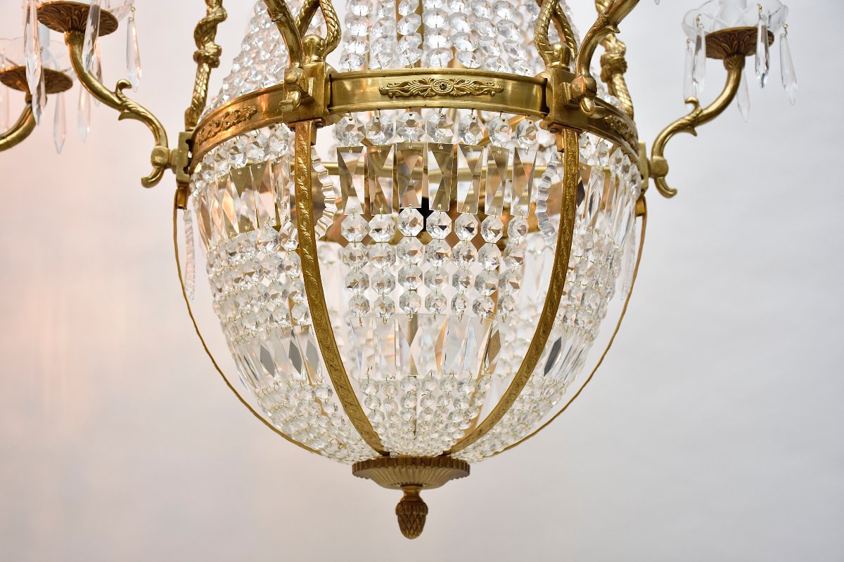 Une paire de lustres en cristal et bronze, de style Empire, vers 1910-photo-7