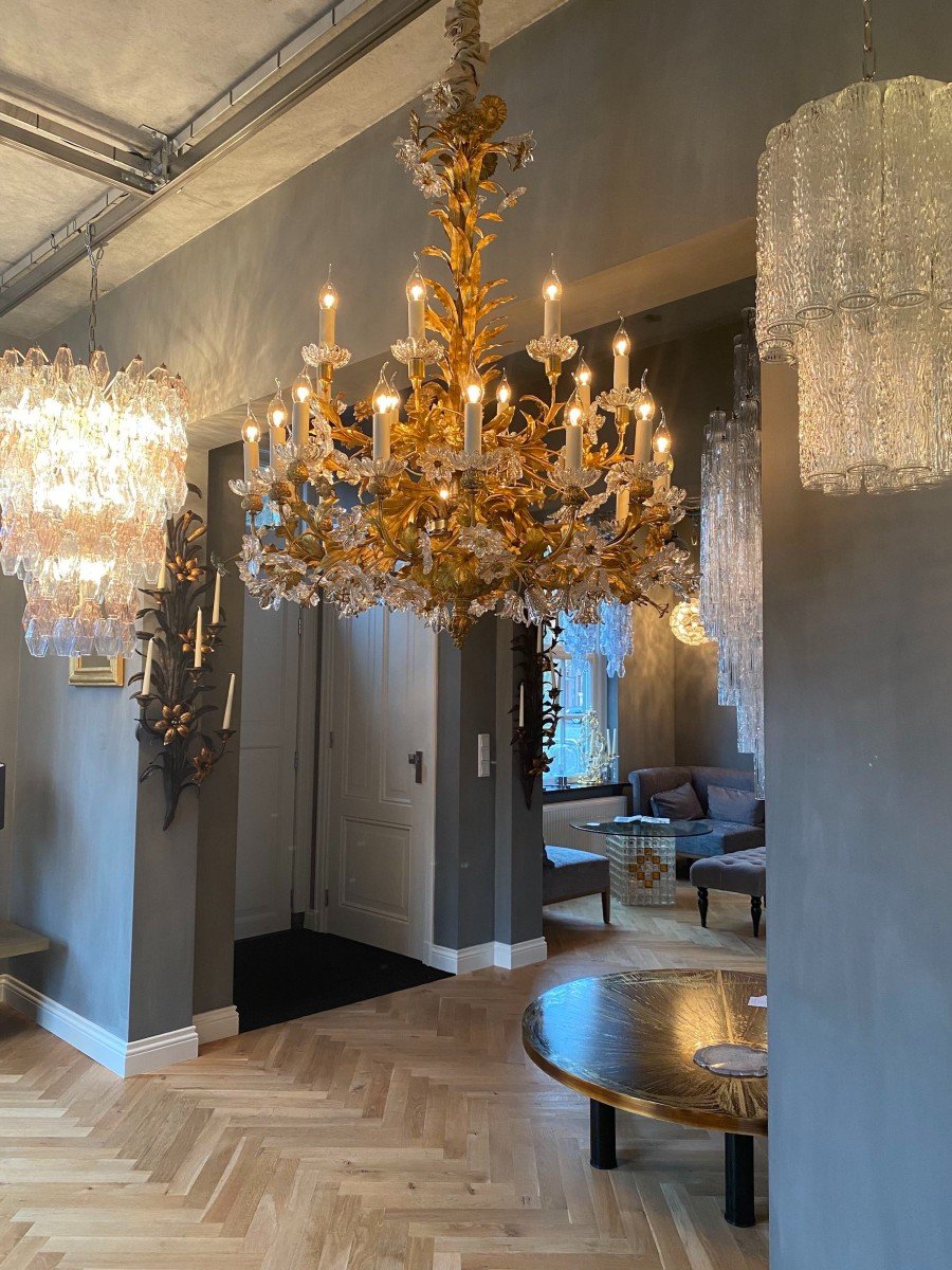 Large Floral Chandelier In Gilt Bronze-photo-2