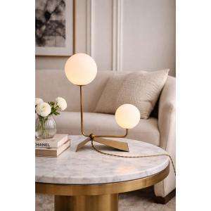 Lampe de table/bureau scandinave en laiton et verre du milieu du siècle