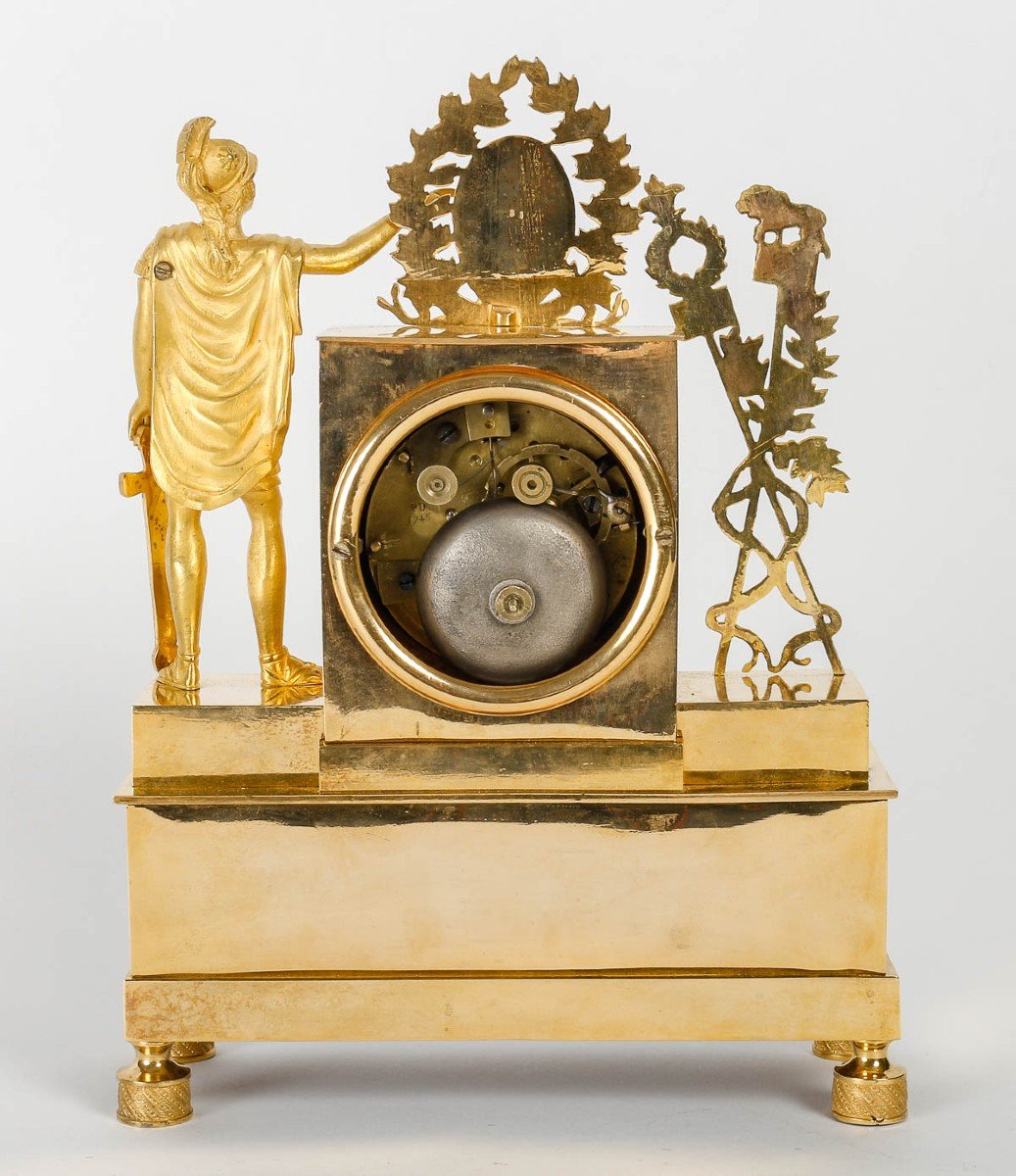 Honor And Glory. Empire Clock With Martial Subject In Chiseled And Gilded Bronze. Circa 1810-photo-2