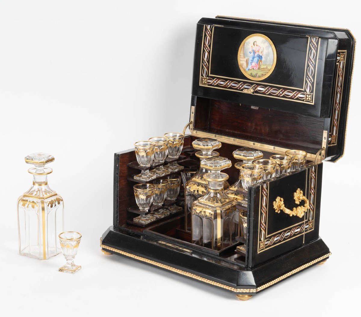 Cave à Liqueurs Napoléon III Aux Allégories Des Arts Et De La Science. Circa 1860-photo-3