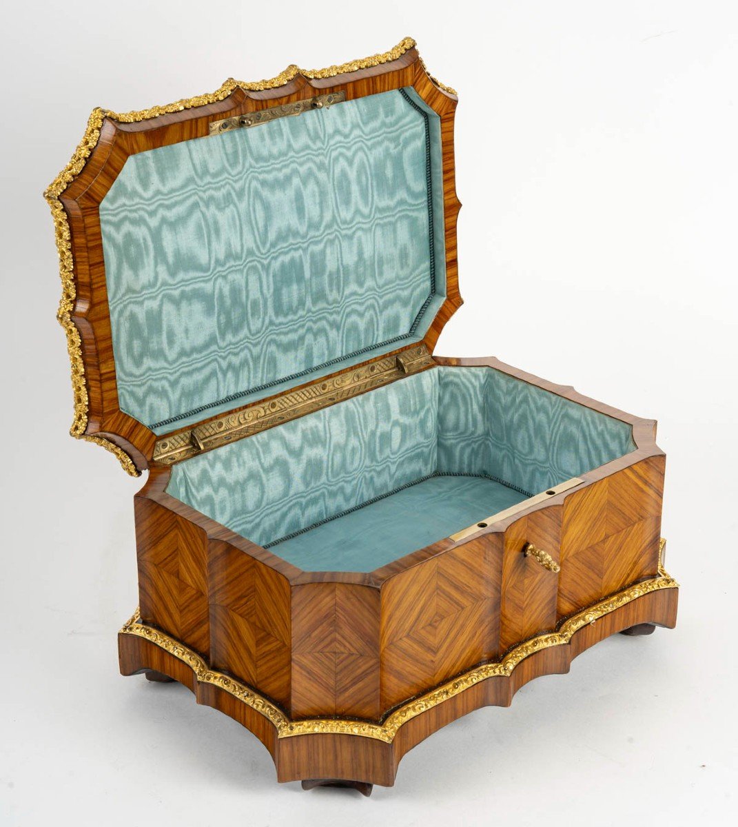 Coffret- à -bijoux Marqueté Et Bronze Doré à l'Effigie d'Eve, Vers 1860.-photo-4