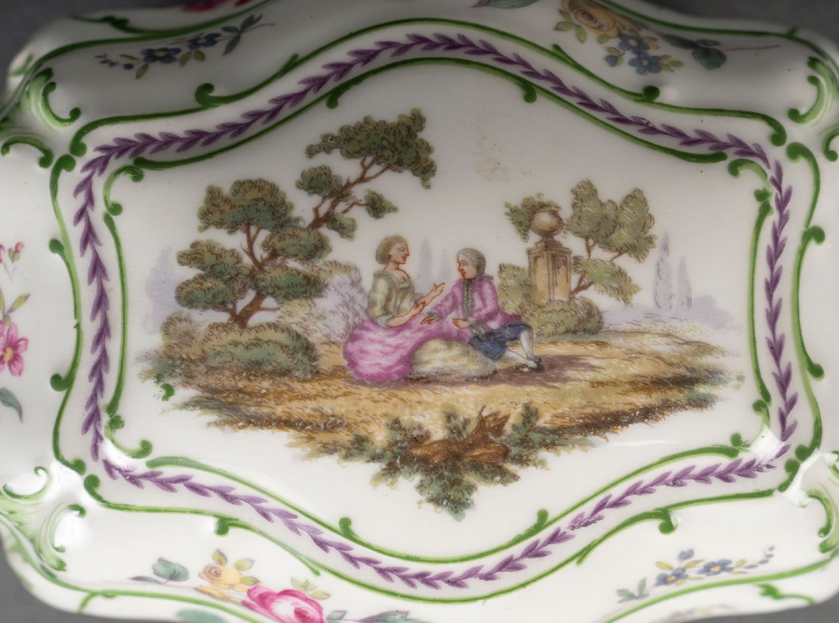 Porcelain Candy Box-photo-2