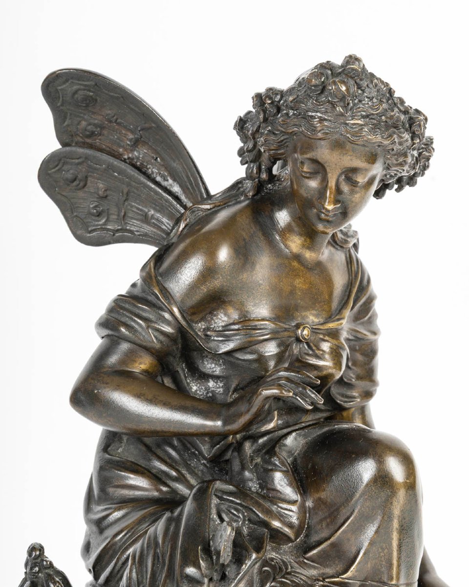 Jeune Femme au papillon ou Psyché -Statuette en bronze. Fin XVIII - début XIXe siècle-photo-4
