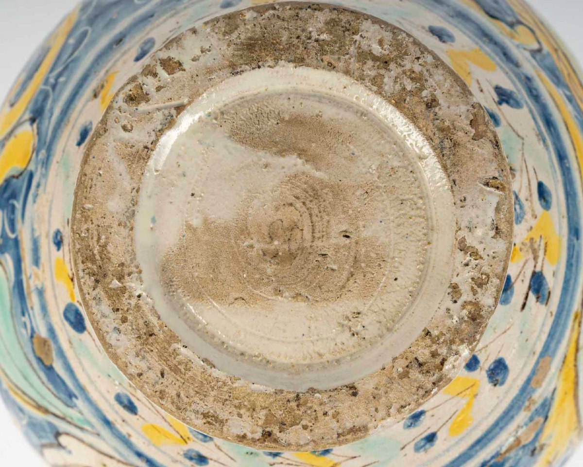 CALTAGINORE, SICILE-Vase en Majolique du XVIIe à décor floral dit "a fiori "-photo-3