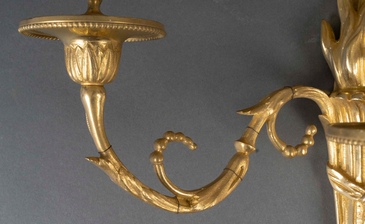 Paire d’appliques en bronze doré. Époque XIXᵉ siècle – Style Louis XVI-photo-3