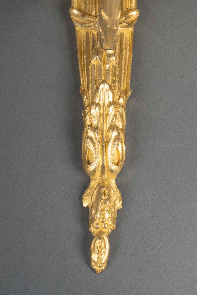 Paire d’appliques en bronze doré. Époque XIXᵉ siècle – Style Louis XVI-photo-4