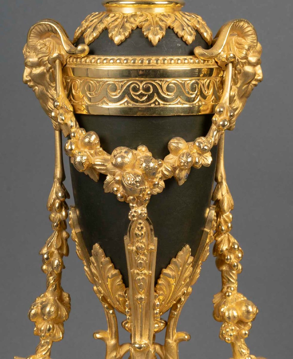 Paire de chenets en bronze doré Louis XVI-photo-2