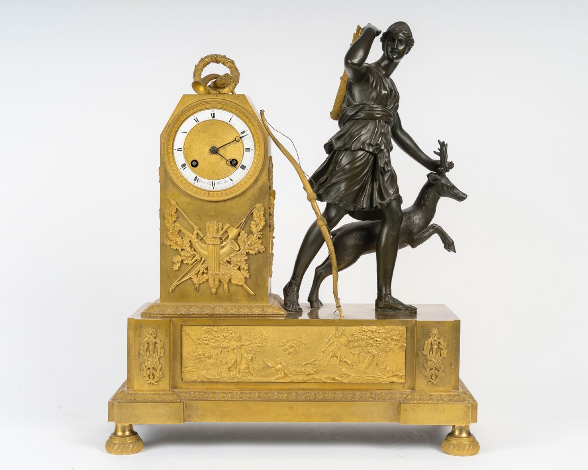 Gaston Jolly Fils, Paris—diane Chasseresse. Empire-style Clock In Patinated And Gilded Bronze -photo-2