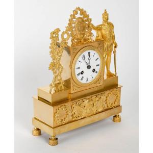 Honor And Glory. Empire Clock With Martial Subject In Chiseled And Gilded Bronze. Circa 1810