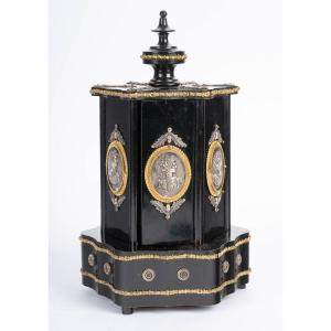 Caroussel à Cigares d'Epoque Napoléon III aux Camées, vers 1870.