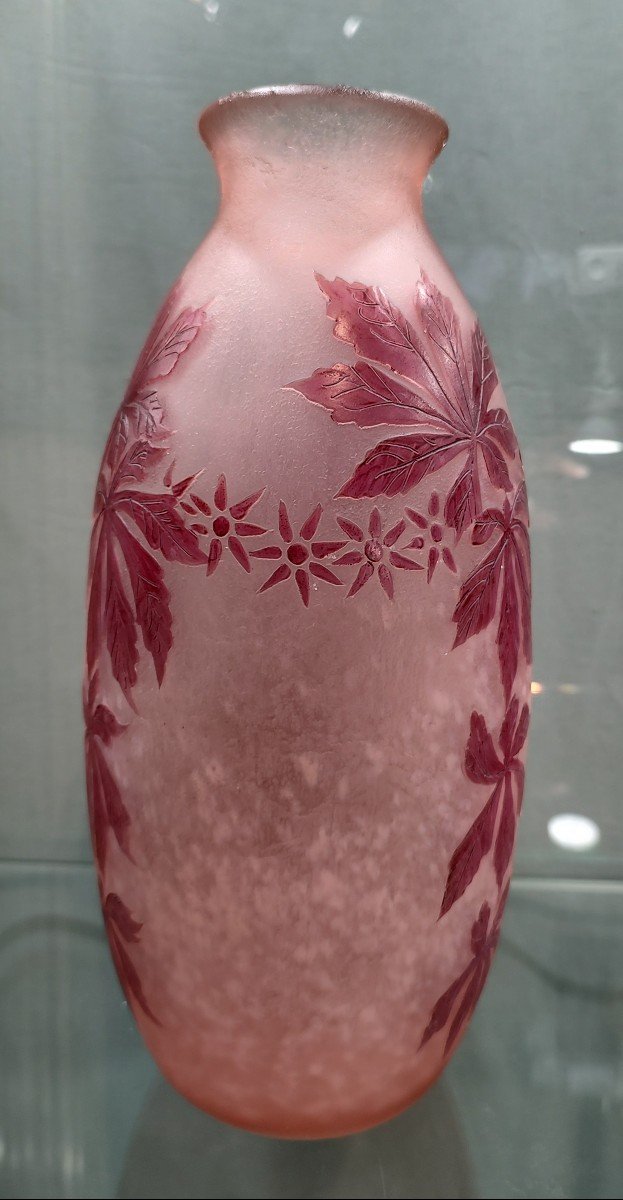 Legras - Vase Potiche à Fond Granité Rose Et à Décor De Feuilles De Peuplier Rouges-photo-4