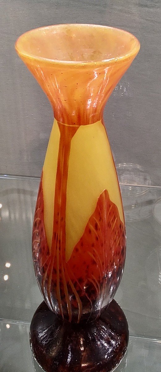 The French Glass, Circa 1922/25. Vase Decorated With Tobacco Leaves.-photo-1