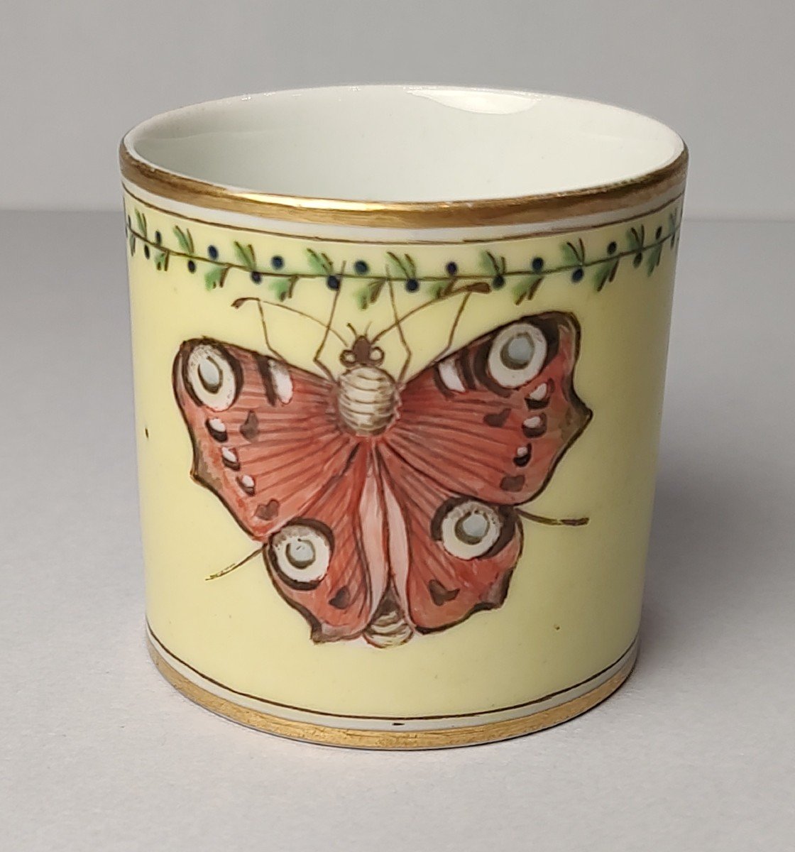 Niderviller - Cup And Its Saucer With A Yellow Background With Polychrome Decor Of Butterflies - Eighteenth Century-photo-4