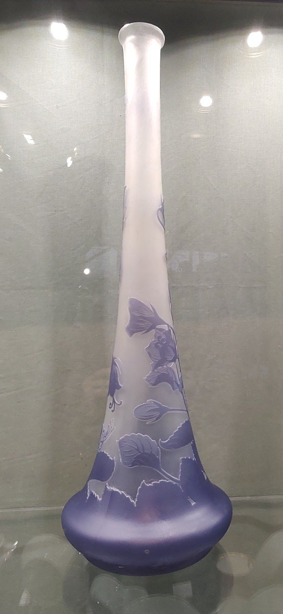 Etablissements Gallé - Vase à Décor De Campanules Et d'Un Papillon Au Col. Signé à l'étoile.-photo-2