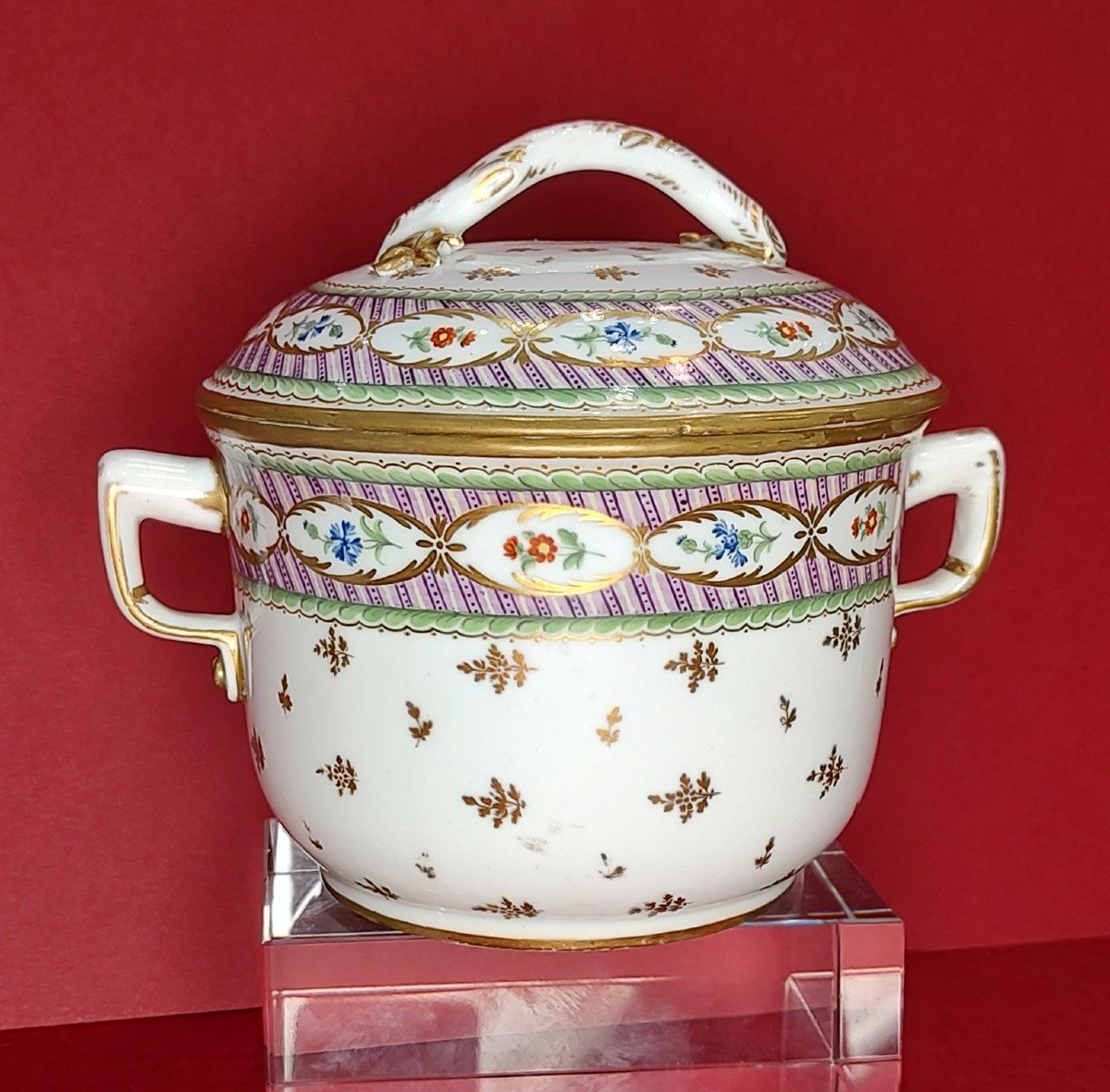 Manufacture à La Reine - 18th Century - Large Covered Pot With Flower Decoration.-photo-3