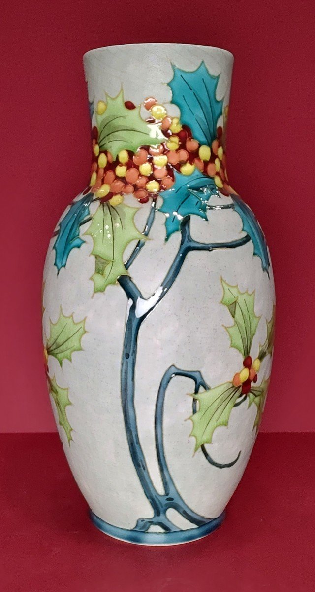 Boch Freres Keramis - Vase  à Décor De Feuilles Et De Fruit Du Houx.-photo-2