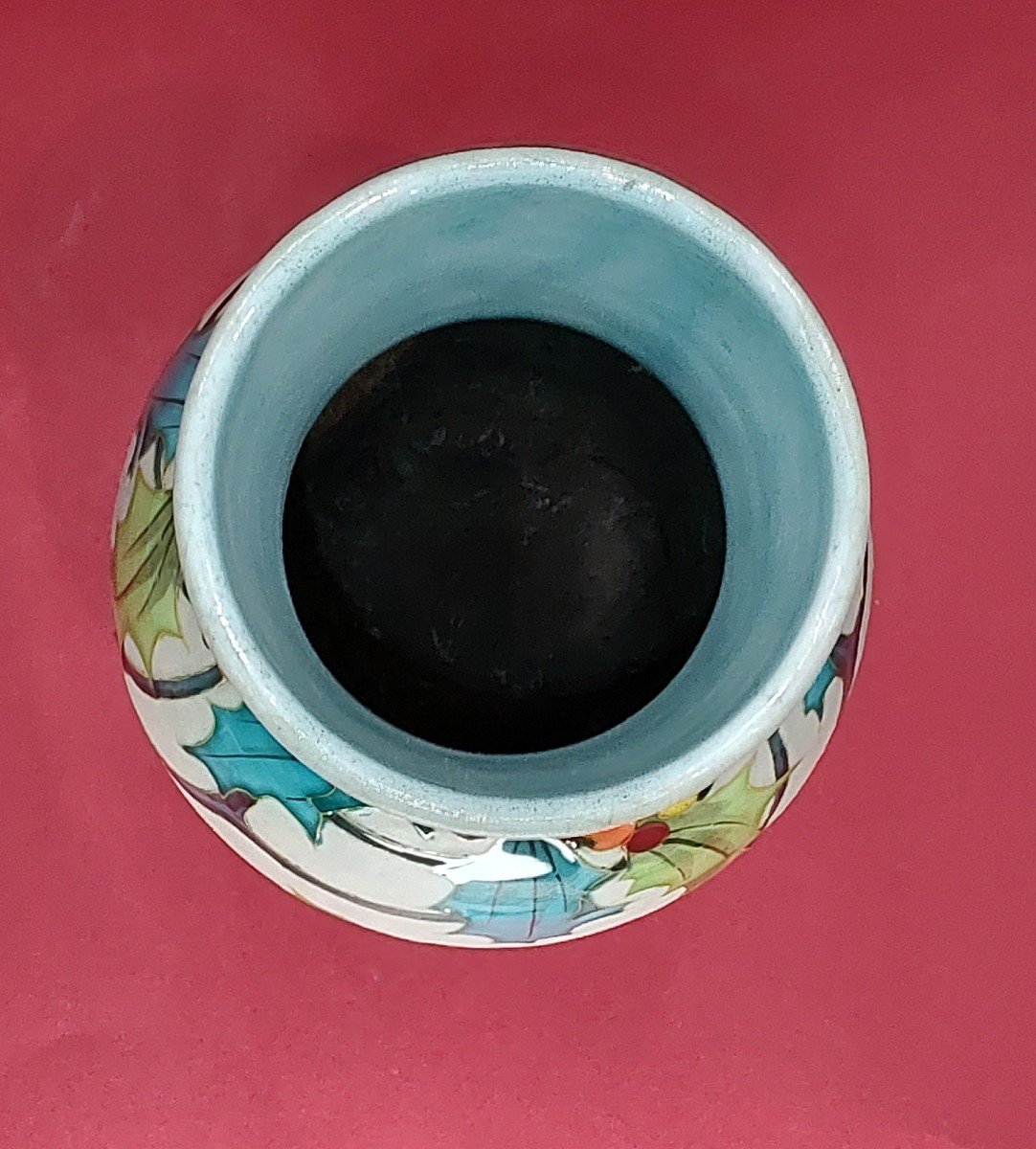 Boch Freres Keramis - Vase  à Décor De Feuilles Et De Fruit Du Houx.-photo-4