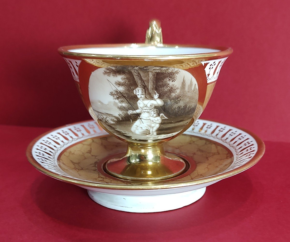 Manufacture De Dagoty - 1st Empire Period - Cup With Sepia Camaïeu Decoration.