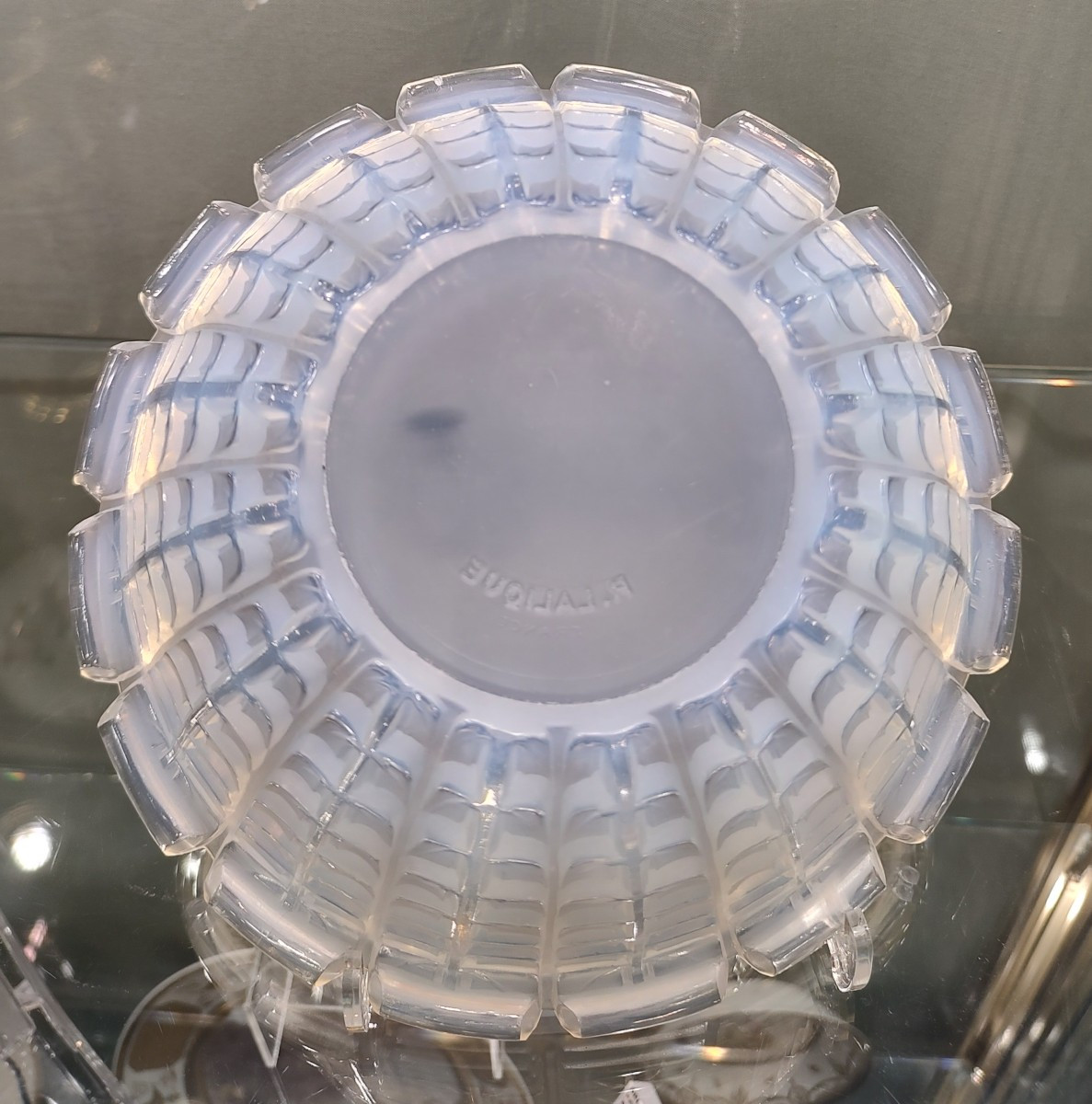 René Lalique (1860-1940) - Acacia Cup No. 2 -photo-3